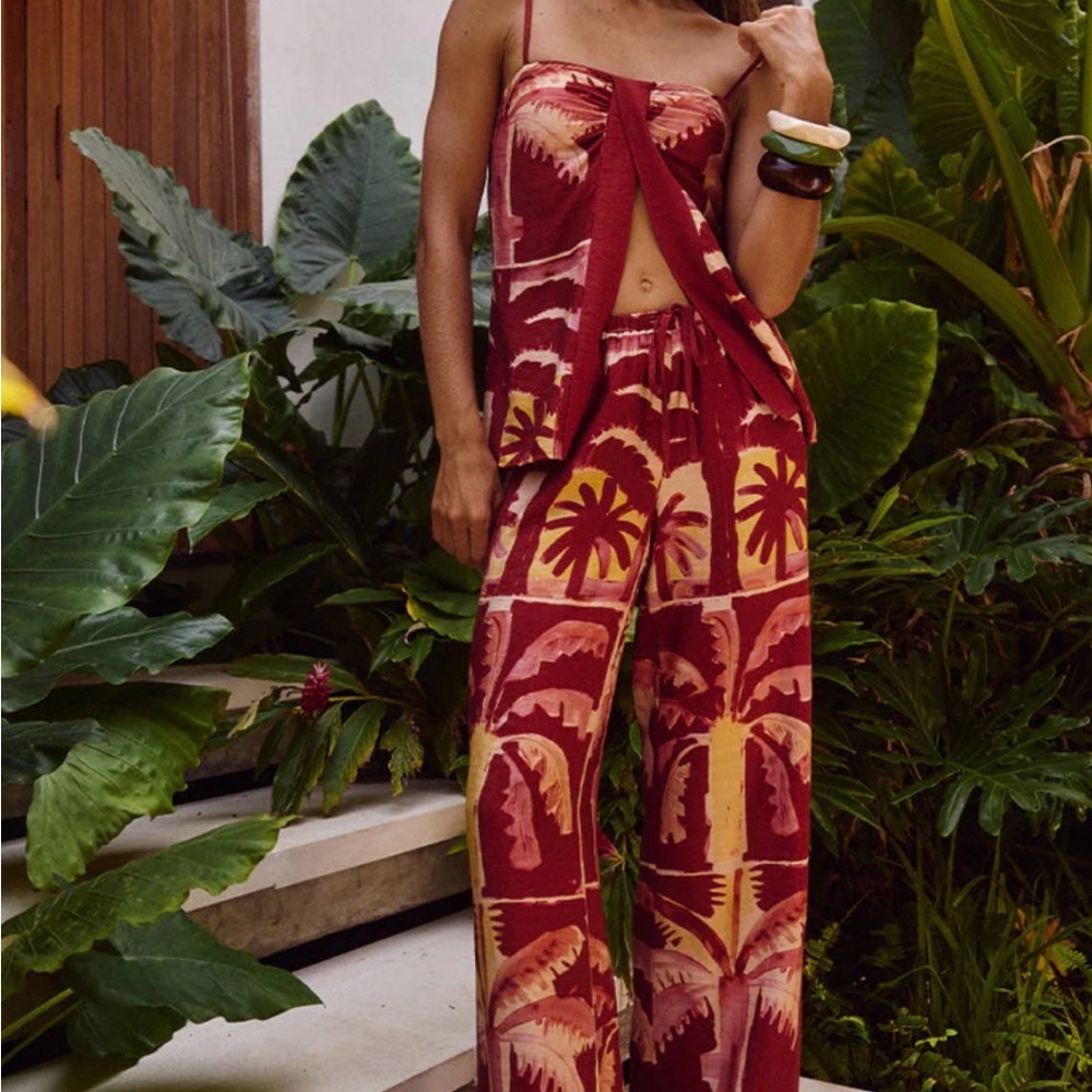 Tropical Red Wide-Leg pants and top set with Palm Print - Picture 3 of 6